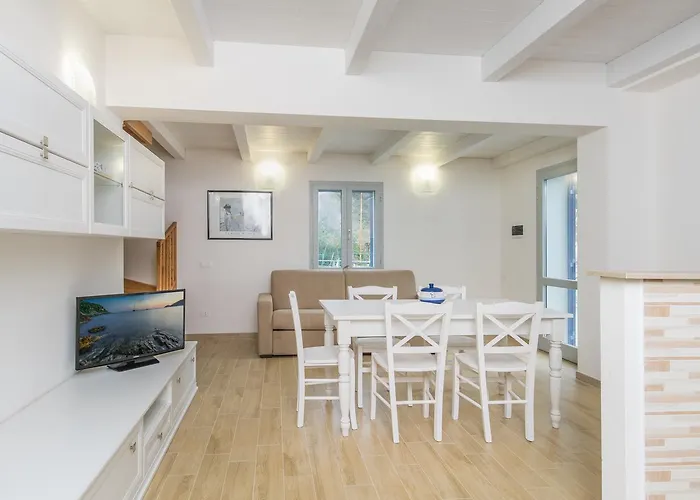 Costa Del Sole * Pomonte